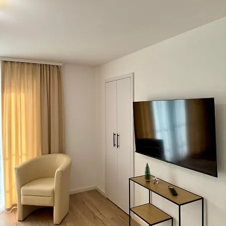 Fuer Urlaub Und Geschaeftsreisen Διαμέρισμα *