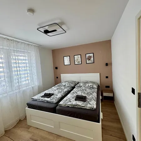 Fuer Urlaub Und Geschaeftsreisen